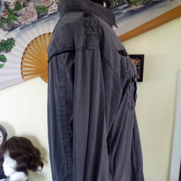 Hard Rock button up - Picture 3 of 11